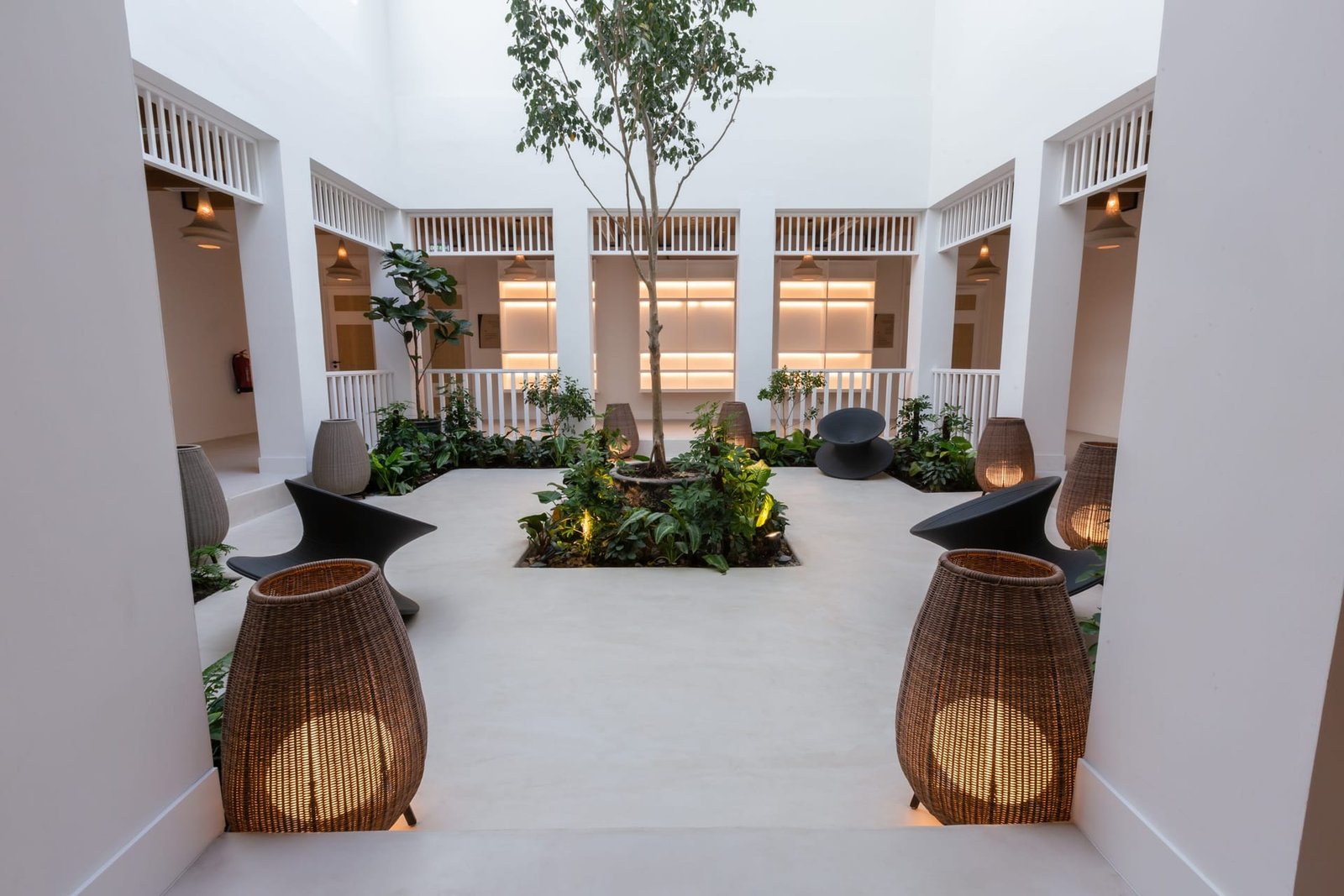 Microdur Plus microcement in the courtyard at Maysan LXR, Doha