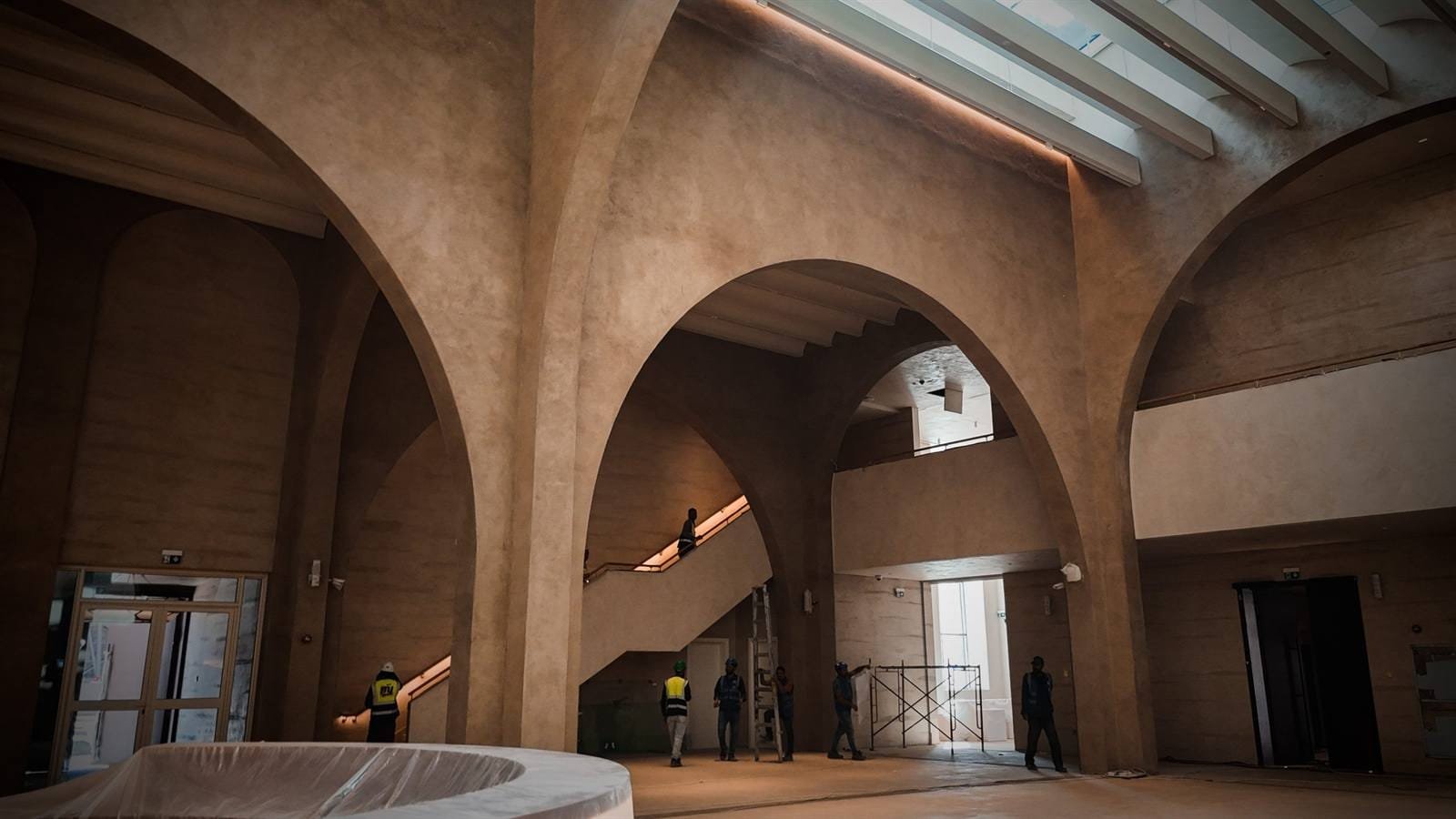 Sand Microtadelakt arches in the grand atrium, Calligraphy Museum, Madinah